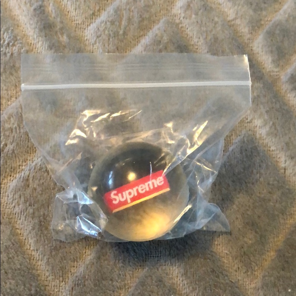 Supreme bouncy ball